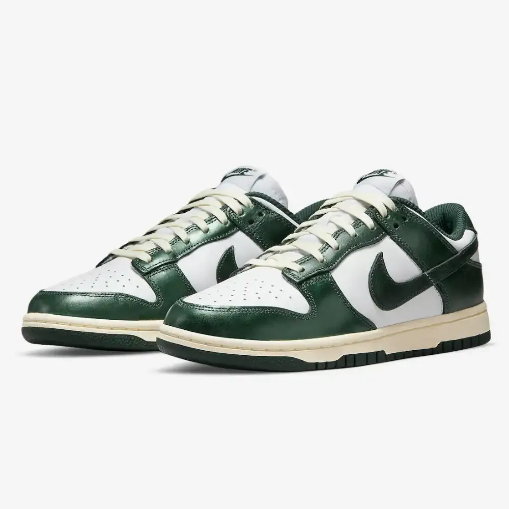 Nike Dunk Low Aged Green