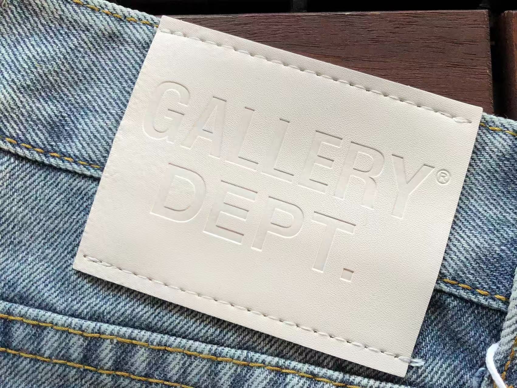 calça gallery dept. La Blvd Flared Jeans