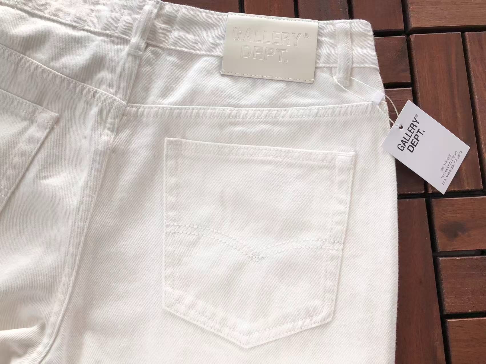 Calça Gallery Dept. Flare White jeans