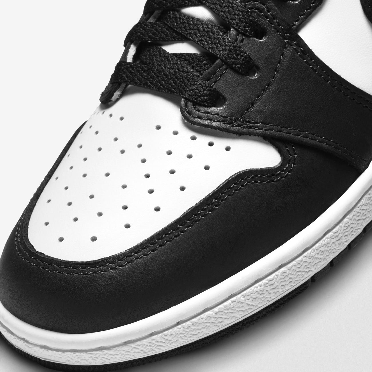 Air Jordan 1 High '85 "Black White"